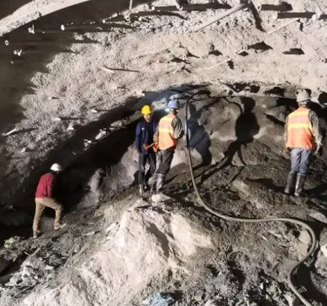 商丘拱顶带模注浆料的施工流程及注意事项